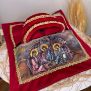 СВЕТА ТРОЈИЦА